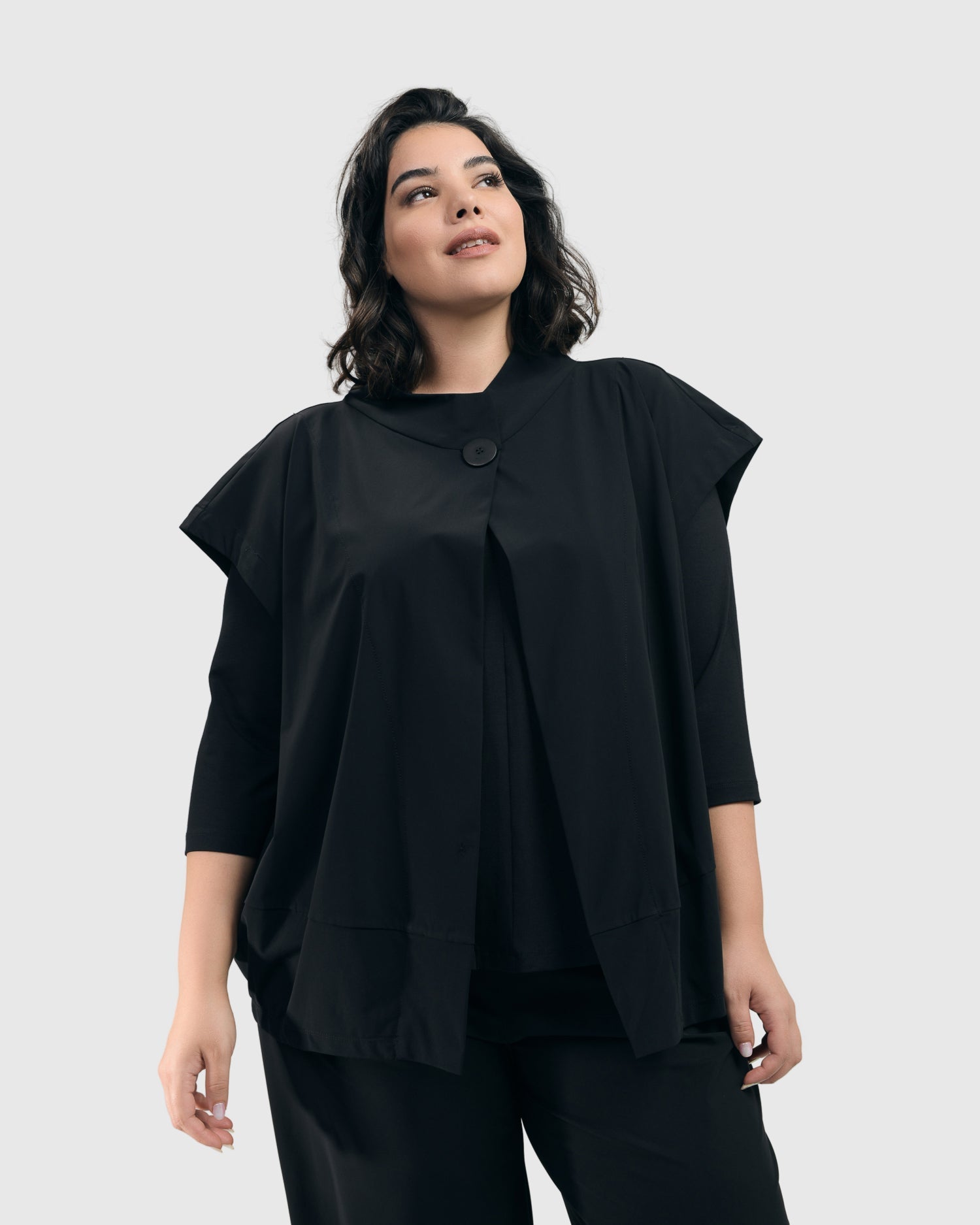 Intermix - Essential Tekbika Go-To Vest Jacket, Black -