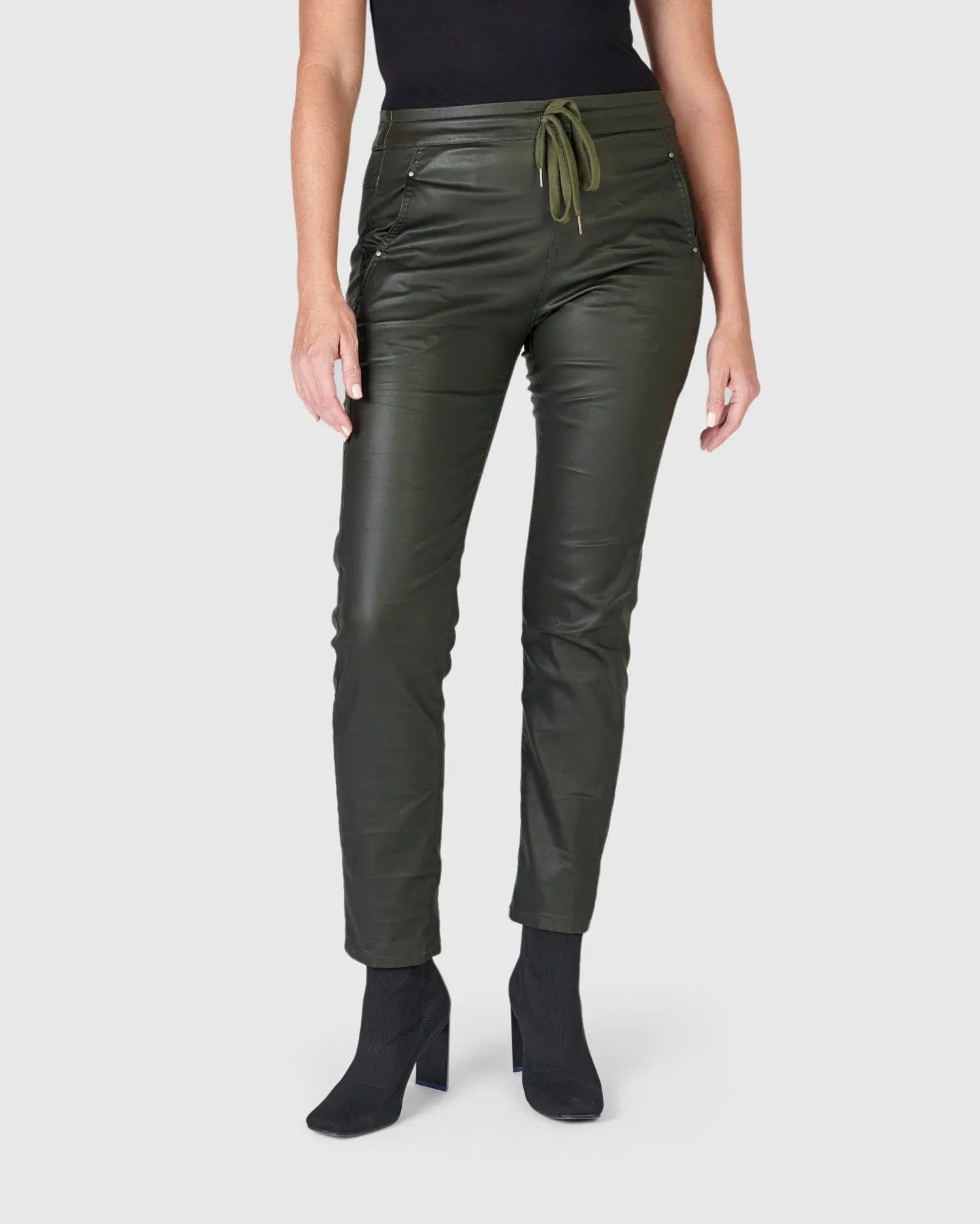 Intermix - Coated Iconic Stretch Jeans, Forest -