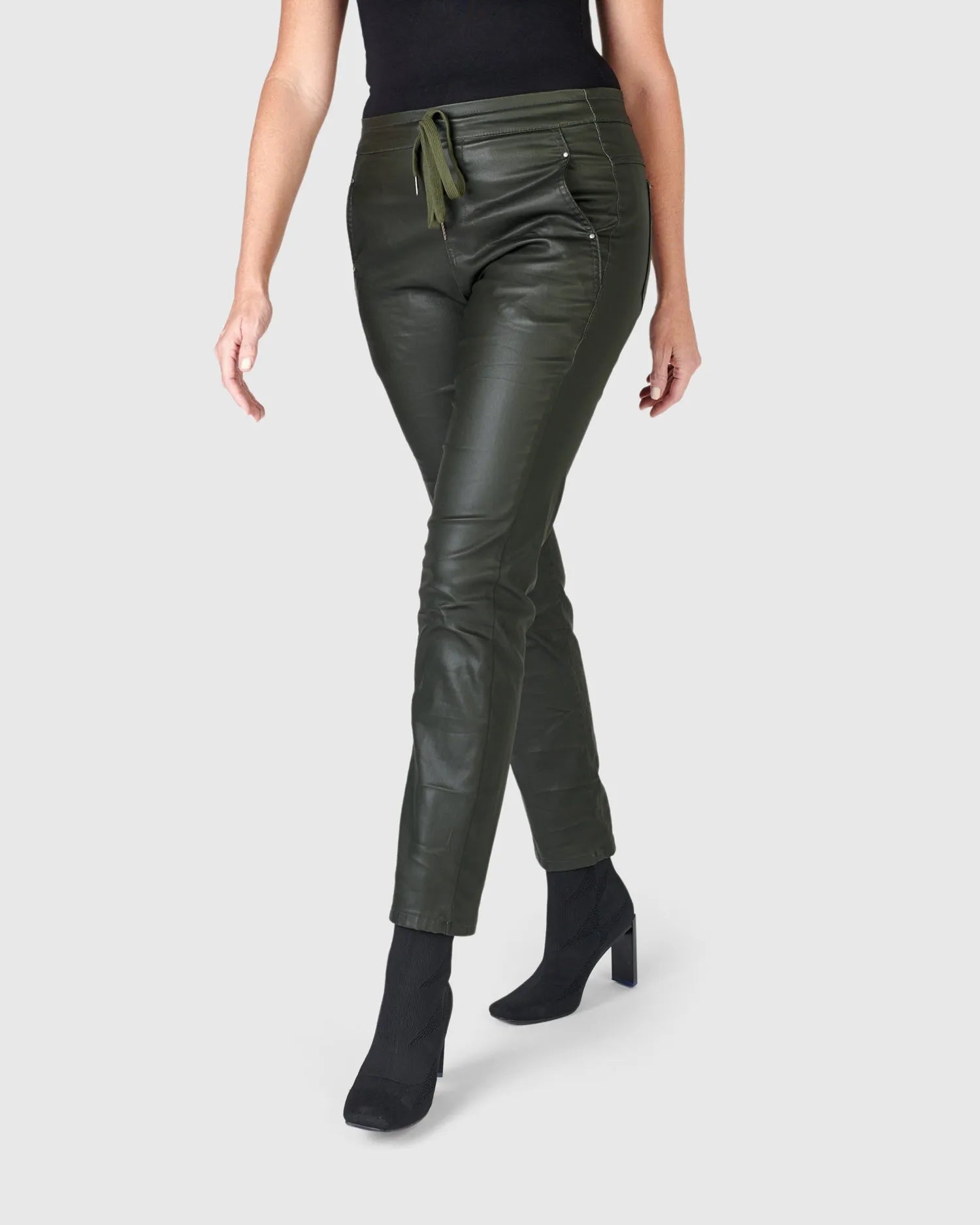 Intermix - Coated Iconic Stretch Jeans, Forest -
