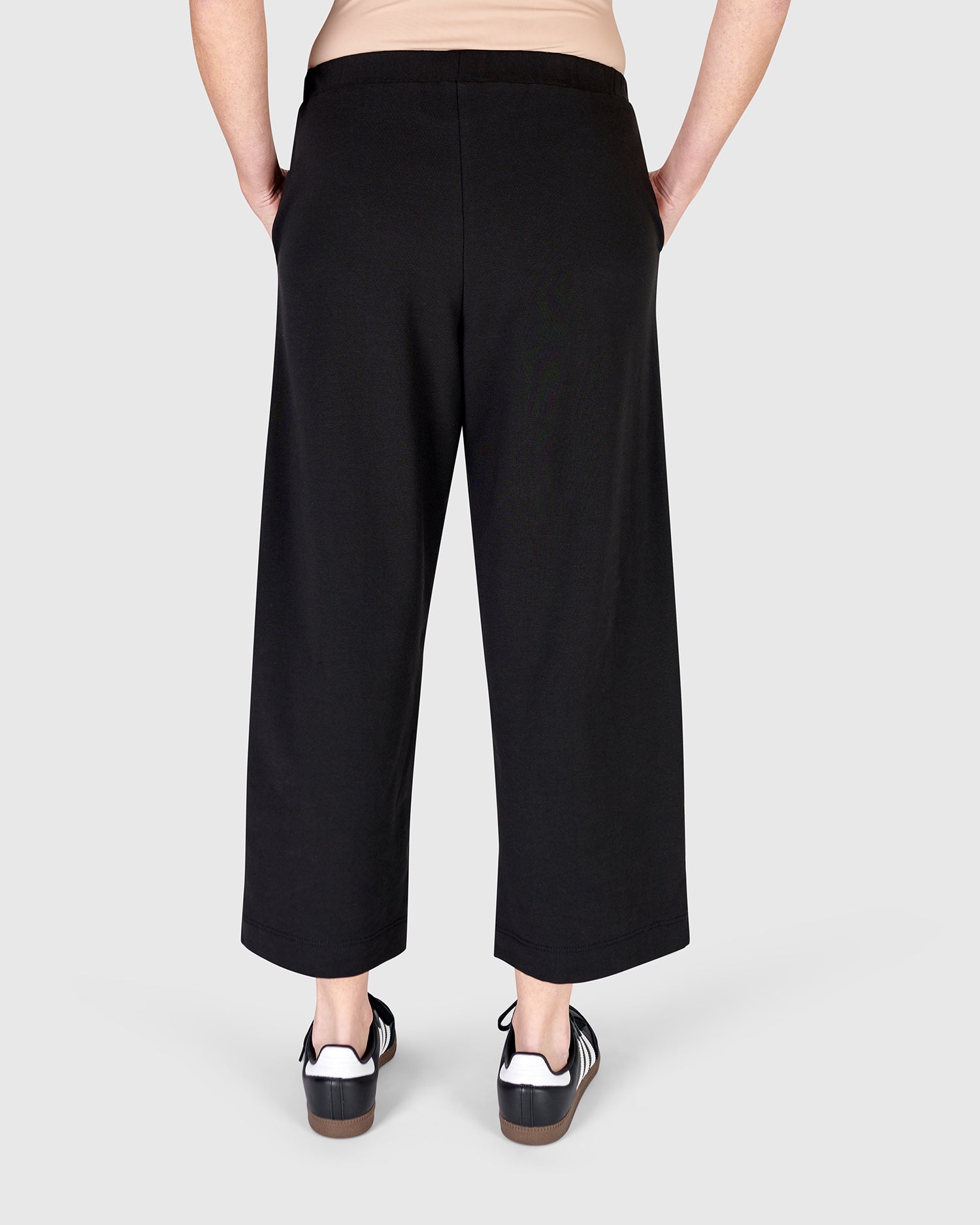 Intermix - Olivia Lounge Pants, Black/White -