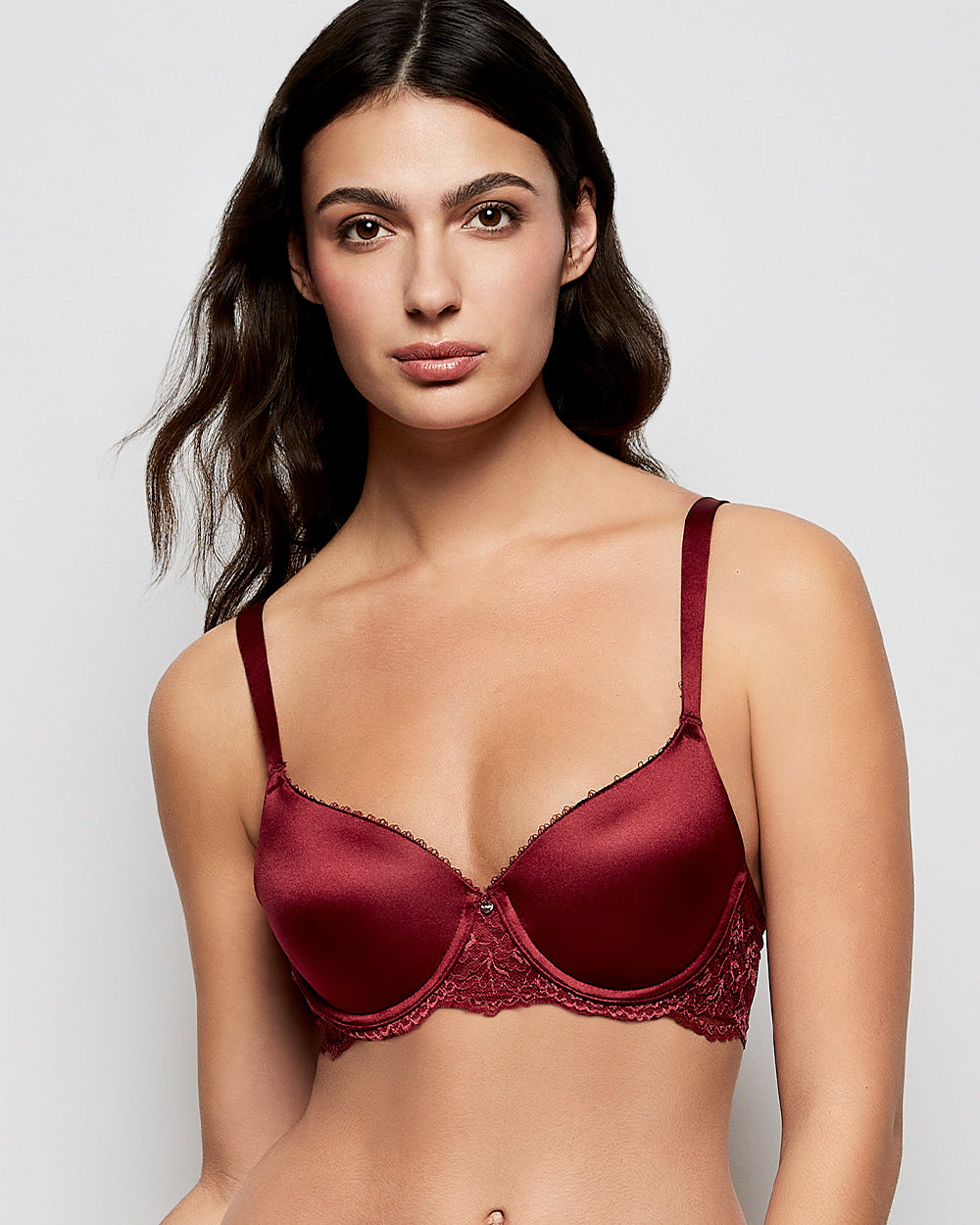 Intermix - Lightly Lined Full Coverage Bra in Opulent Red - 