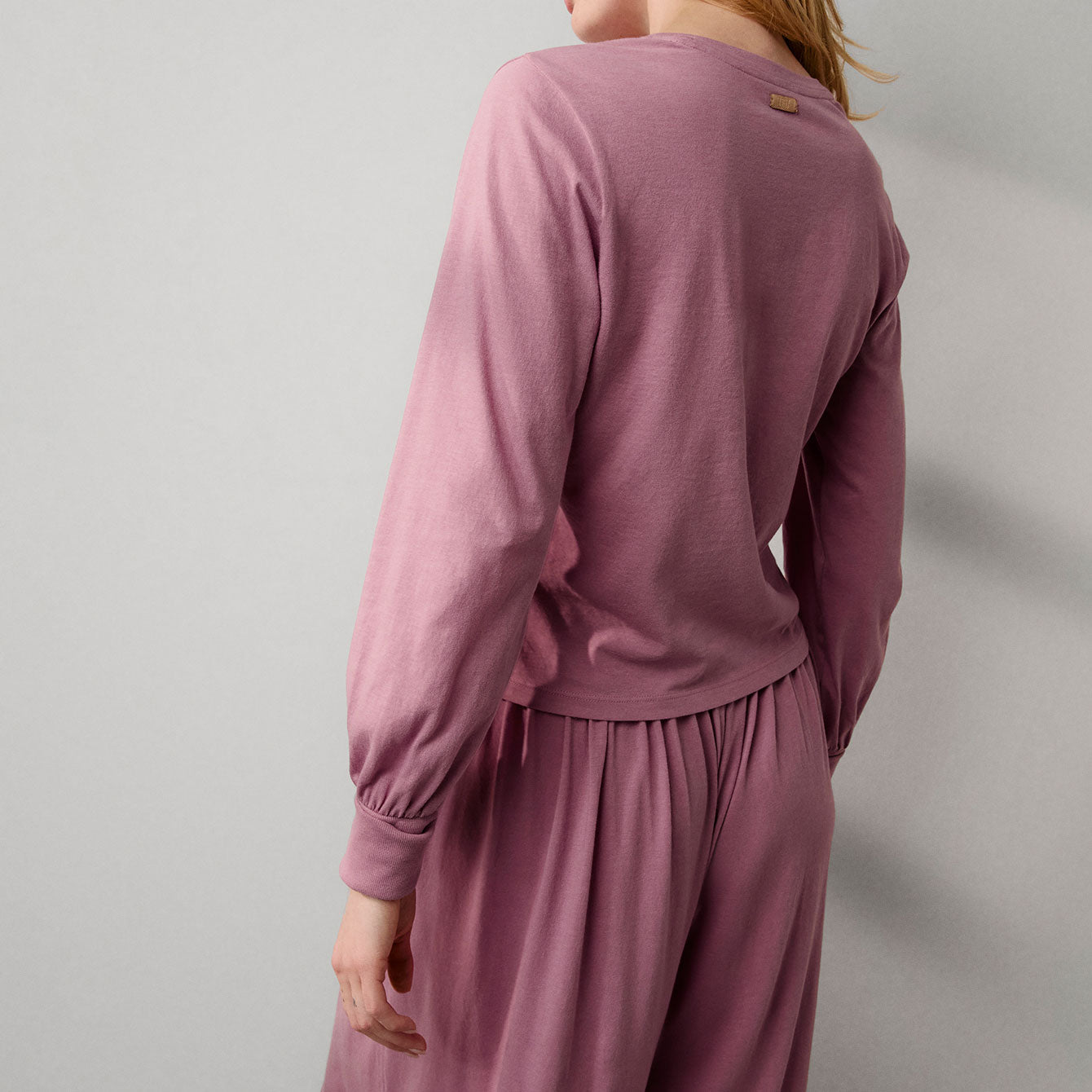 Intermix - Organic Pima Crew Neck Long Sleeve - 