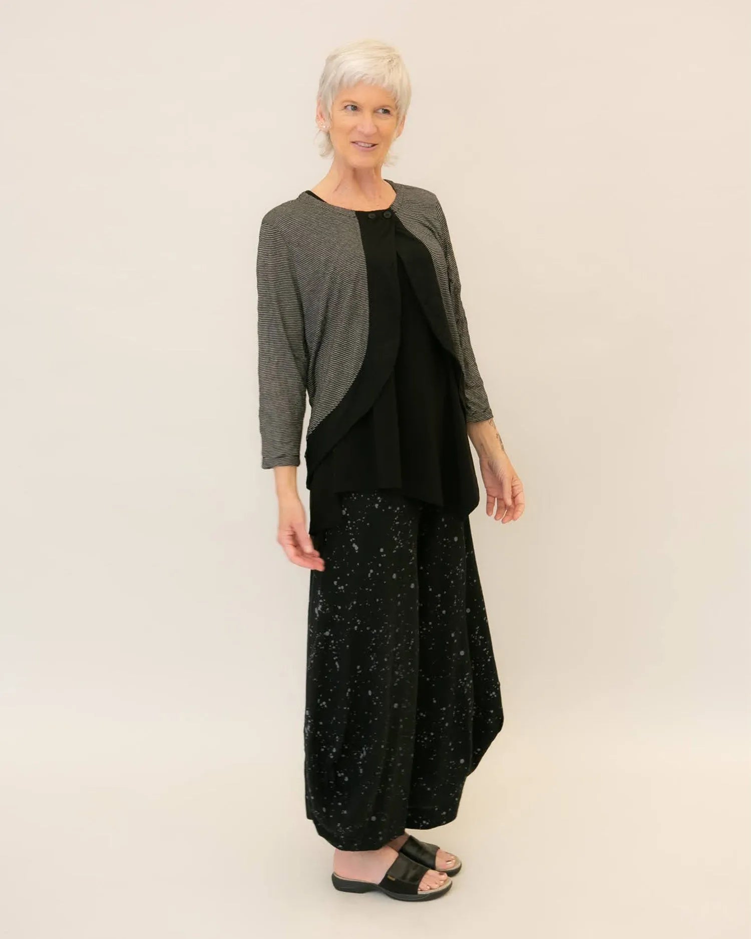 Intermix - Crinkle Bolero Jacket, Black - 