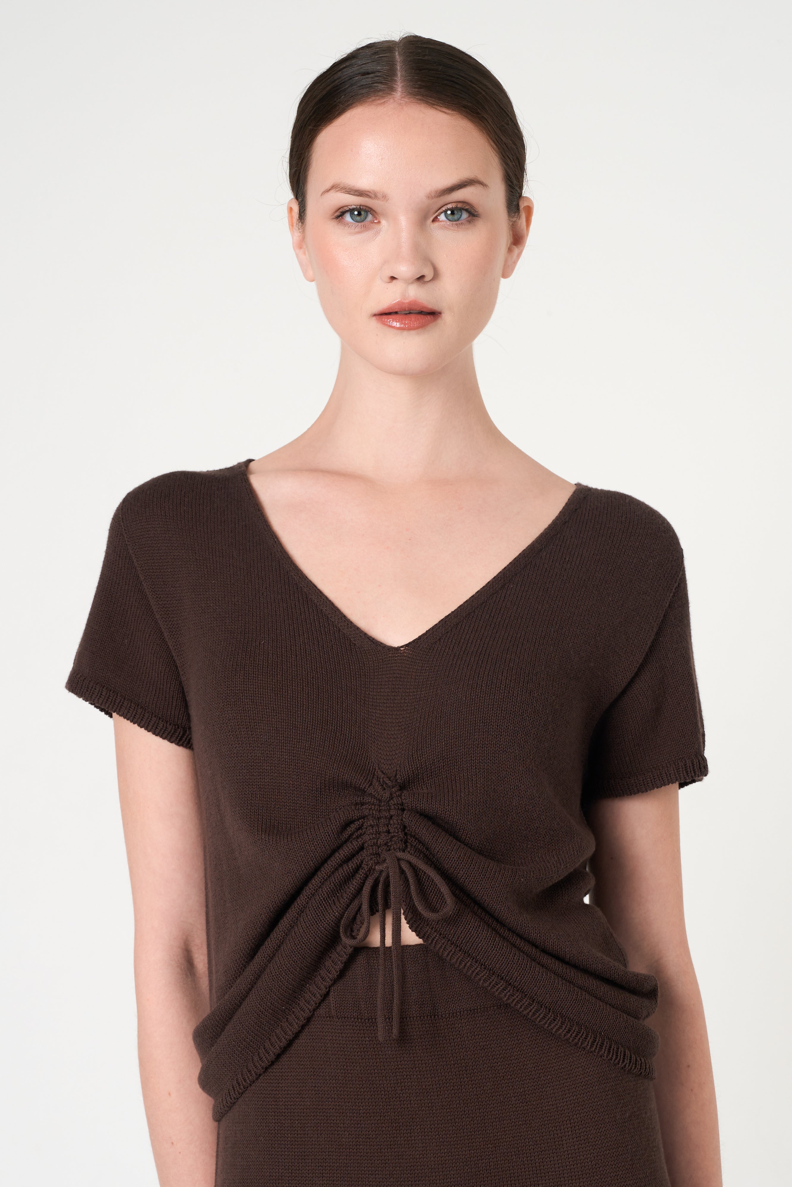 Intermix - Short Sleeve Top in Brown - 