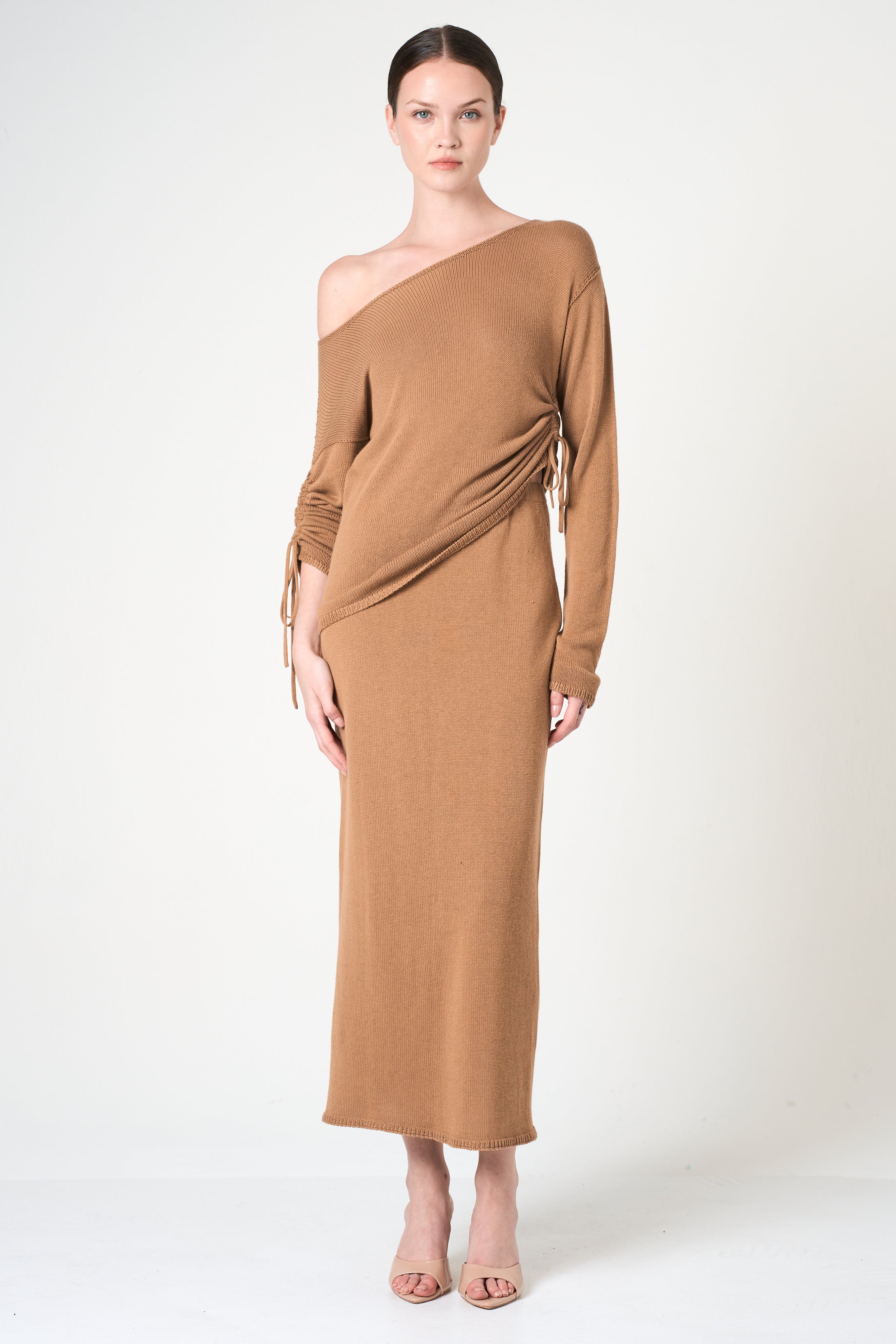 Intermix - Midi Pencil Skirt in Camel - 