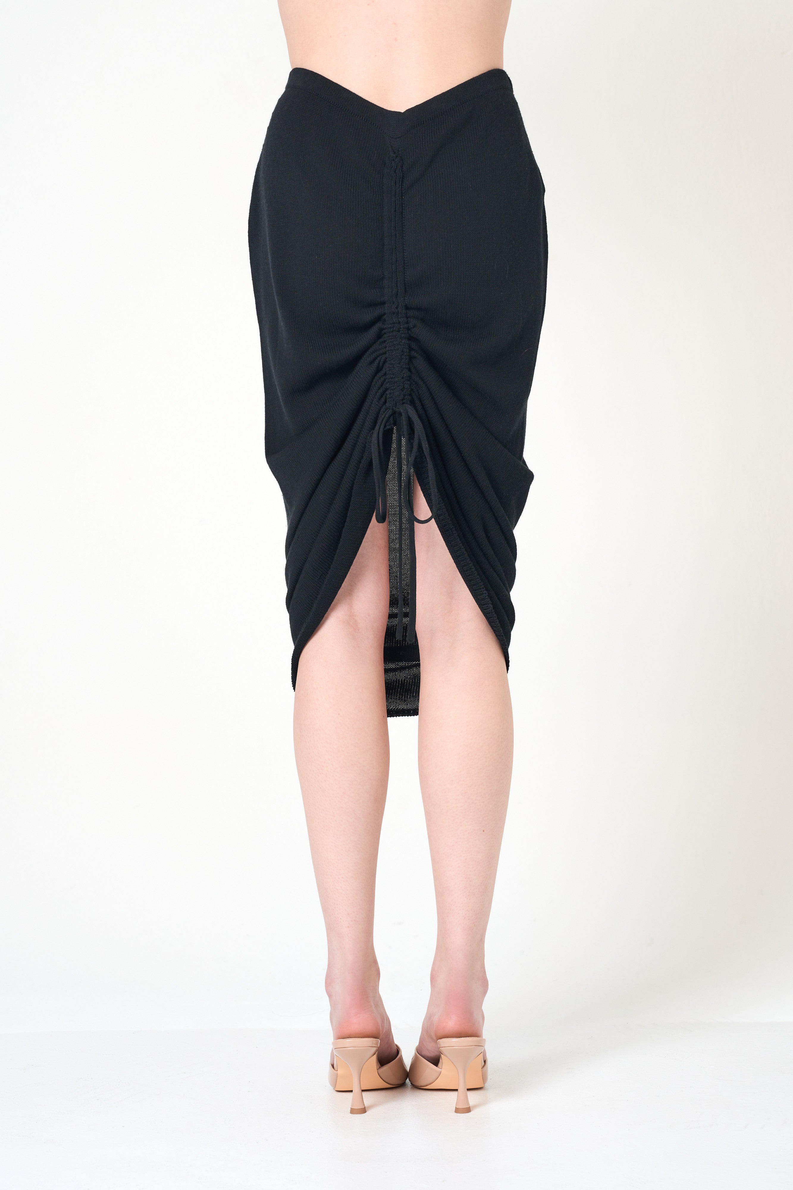 Intermix - Midi Pencil Skirt in Black - 